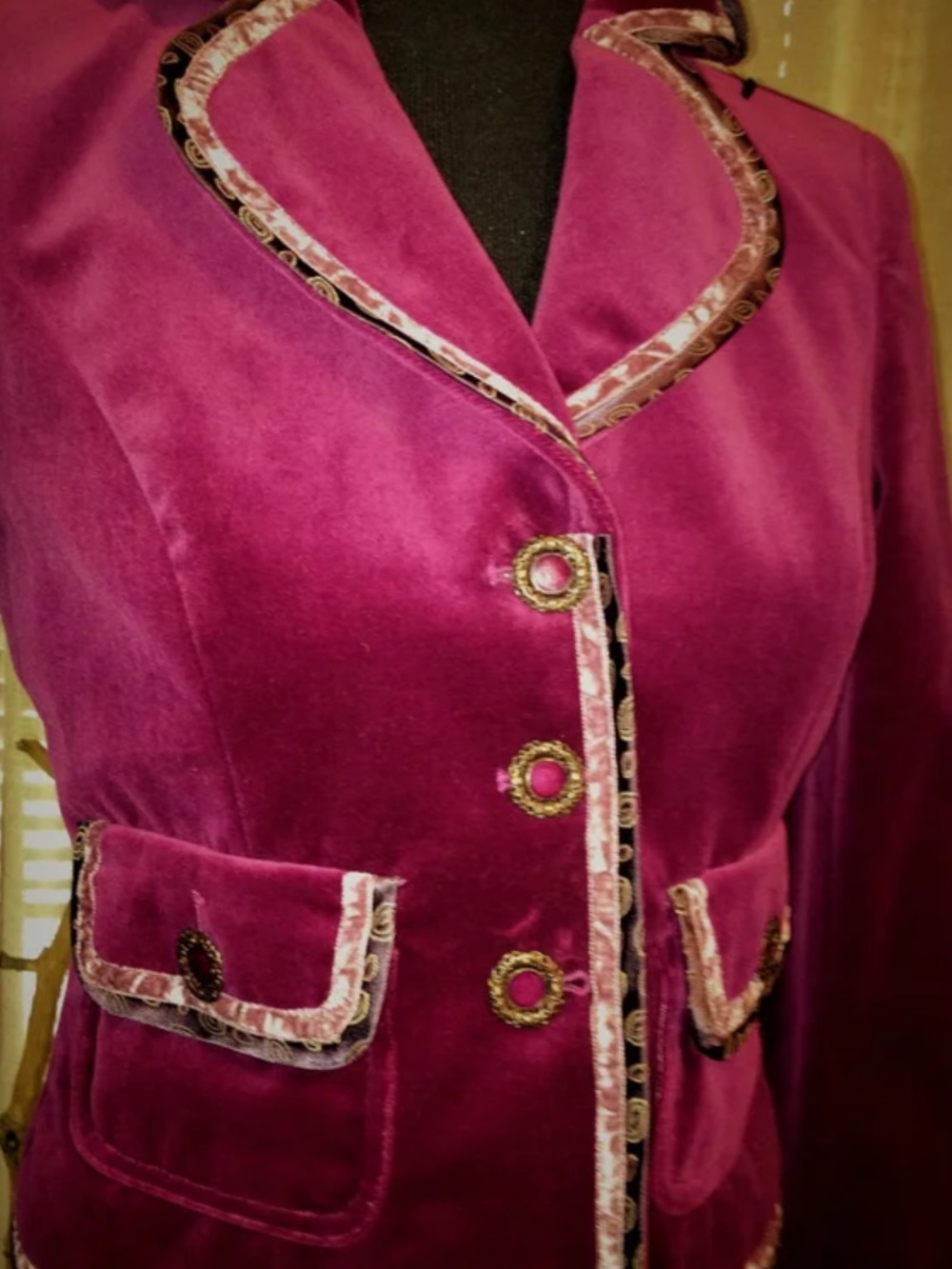 Cynthia Steffe Women's Velvet Blazer Jacket - Picture 9 of 11